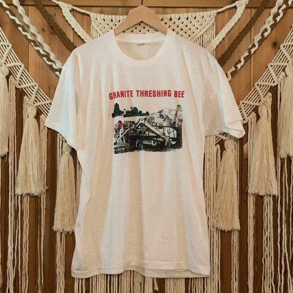 Screen Stars Graphic White Tee Size XL